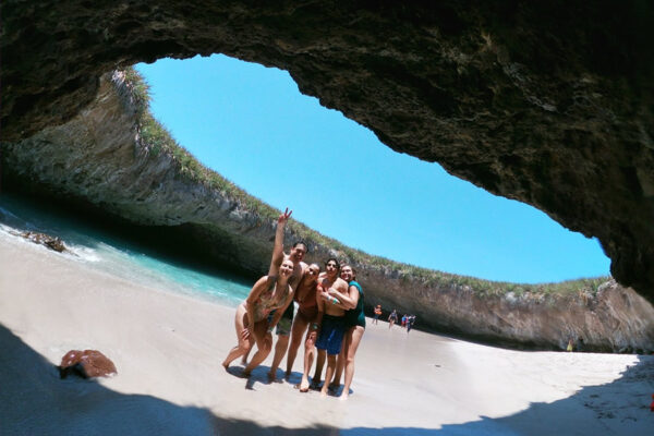 Islas Marietas Tour Open pack